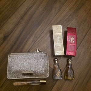 Jimmy Choo Sparkling Gold Keypouch & 3 Mini Perfumes